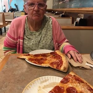 Meet your Posher, Sandra